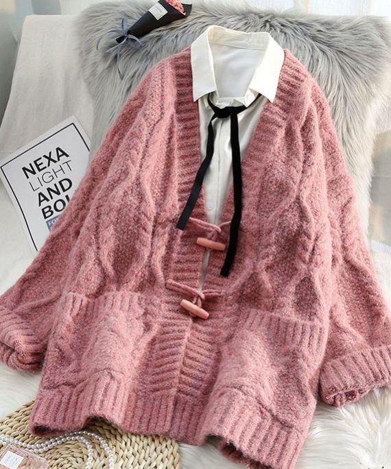 Aesthetic knitwear Loose fitting pink v neck pockets knit cardigans