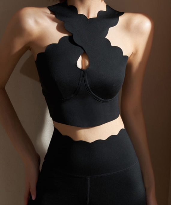 Chic Black Cold Shoulder Gym Sports Bra