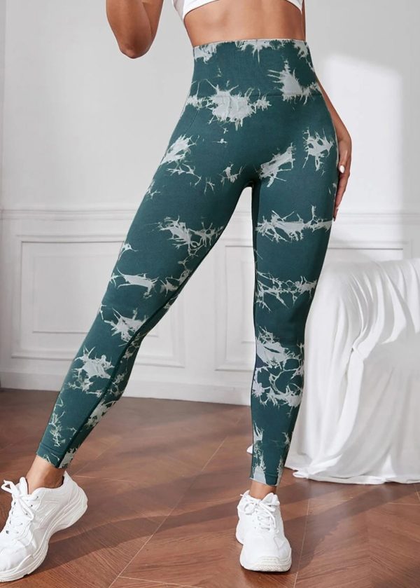 Chic Blackish Green Butt Scrunch Nylon Capri Tie Dye Gym Shark Leggings - Image 3