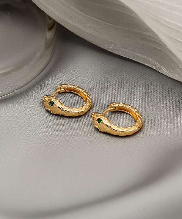 Chic Gold Serpentine Metal Copper Hoop Earrings - Image 3