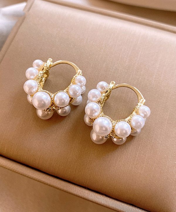 Fashion White Copper Alloy Pearl Hoop Earrings - Image 5