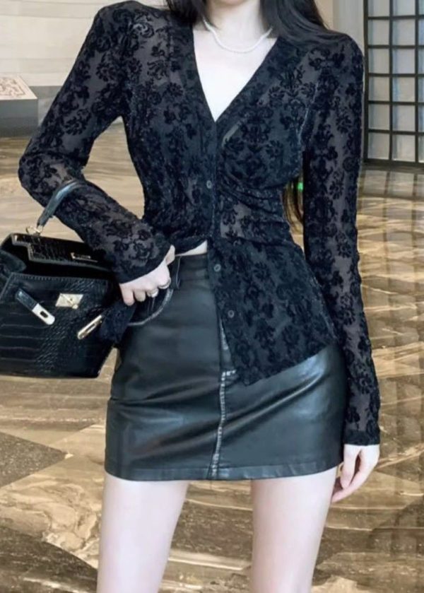 Fitted Black V Neck Flocking Lace Top Spring - Image 2