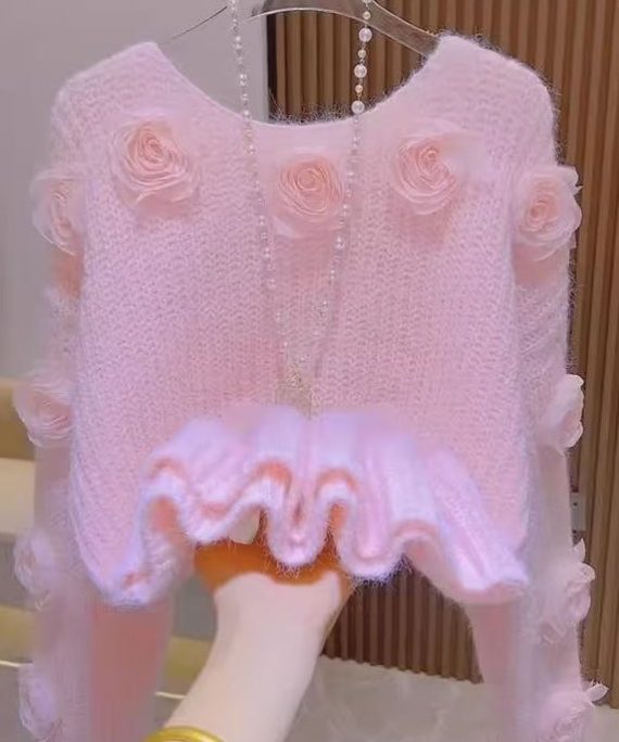 French Pink O Neck Floral Decorated Knit Pullover Spring