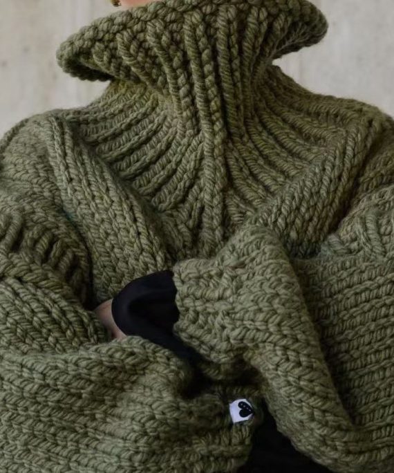 New Army Green Turtleneck Side Open Thick Knit Sweater Spring