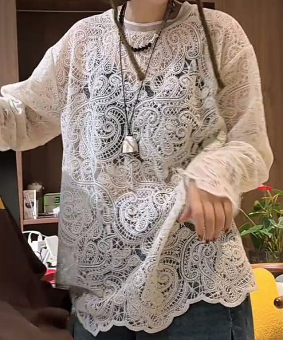 Stylish White O-Neck Hollow Out Lace T Shirt Spring